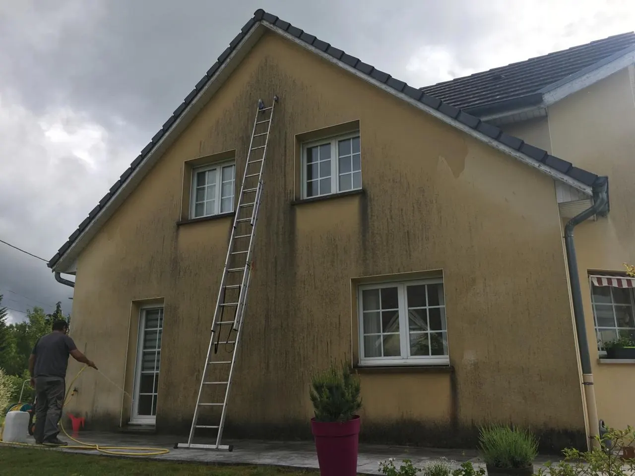 Nettoyage de façade : avant