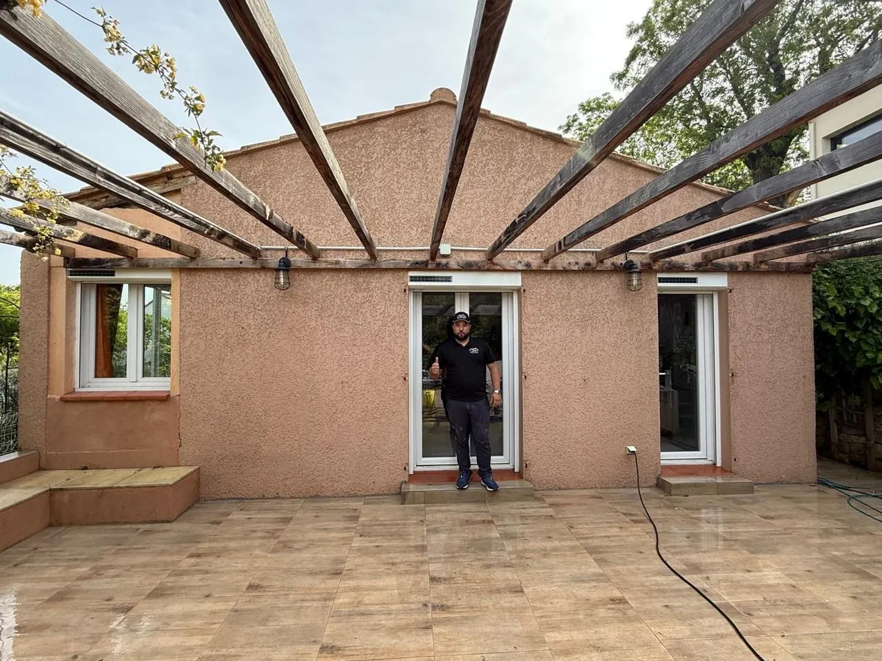 Nettoyage de façade et de terrasse : après