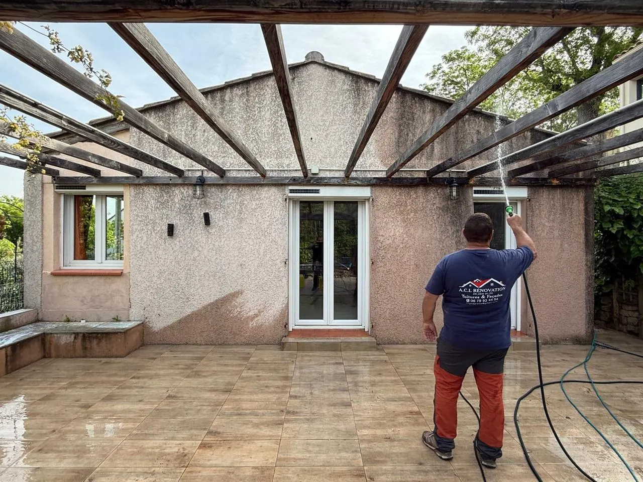 Nettoyage de façade et de terrasse : avant